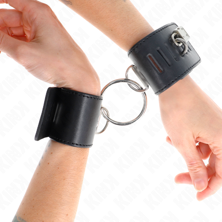 Kink - Pulso Fixo Com Anel e Fechamento de Cadeado Preto Ajustável 16-23 cm x 5,5 cm