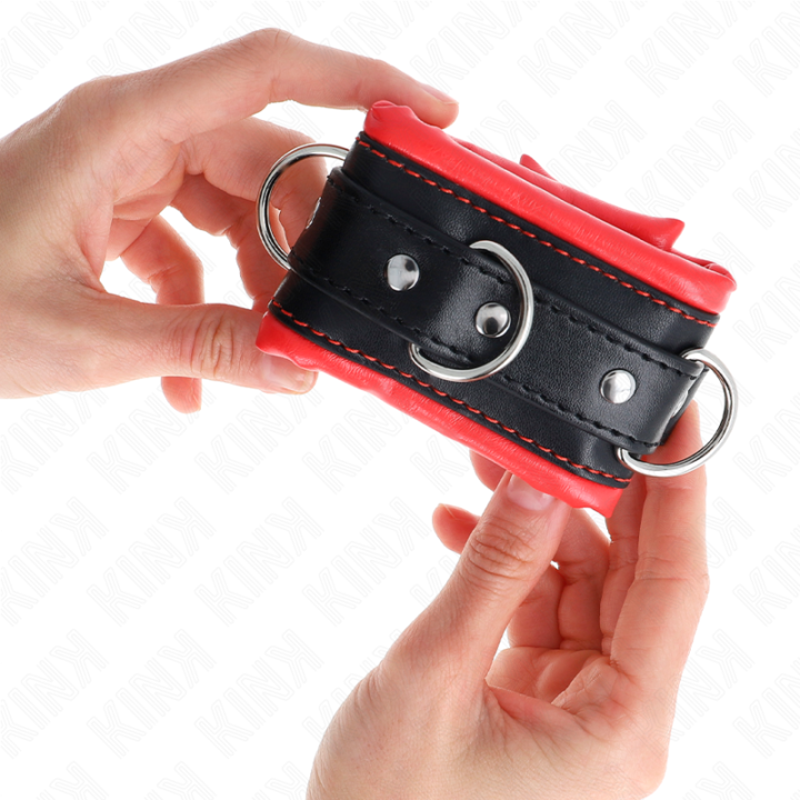 Kink - Heavy Wrist Restraints With Red Fur Lined Adjustable 20-30 cm x 6 cm