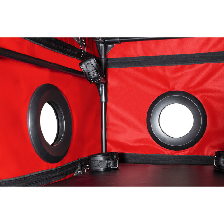 Secret Dome - Kink Club la Niche Cabine Noir et Rouge